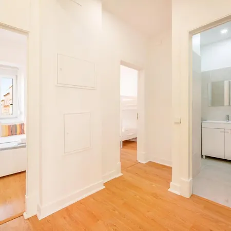 Guestready - Captain's R/c Near Alfama Apartament